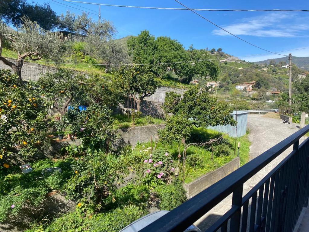 Appartamento Casa Di Lucia Forza dʼAgro Esterno foto